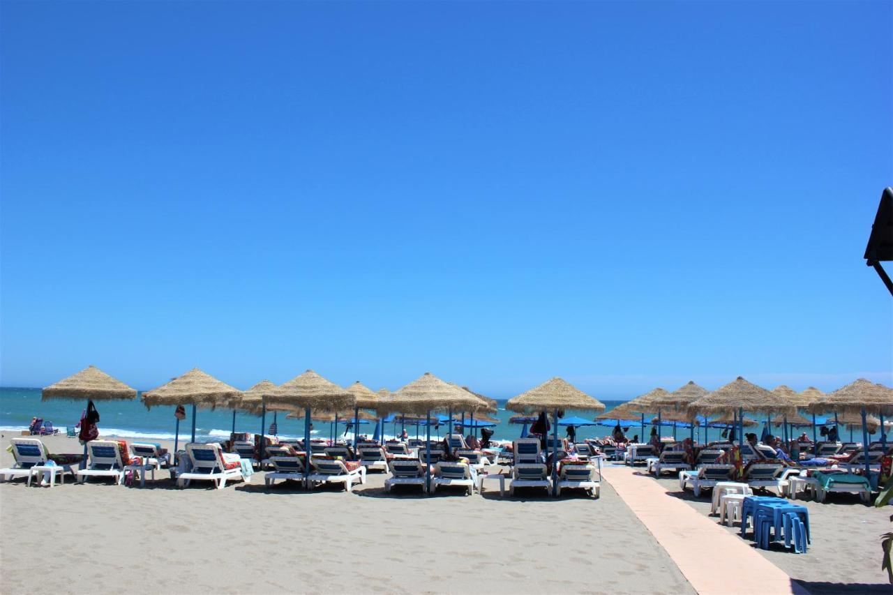 Hotel Cabello توريمولينوس المظهر الخارجي الصورة